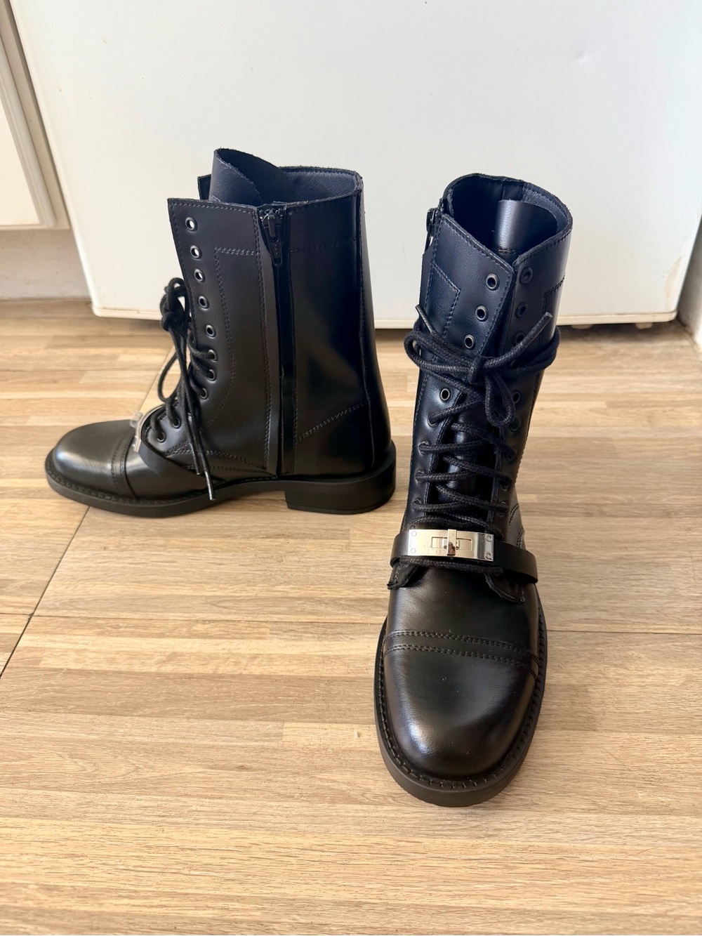 Steve Madden Yuna Black Leather Lace-Up Buckle Combat Boots, Women’s 8 NWOT